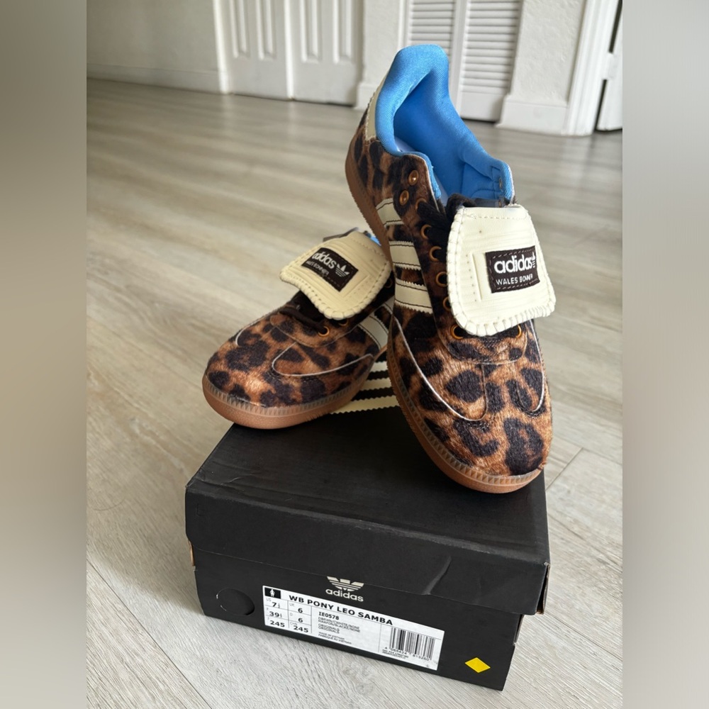 New Shoes! - Picture 4 of 4